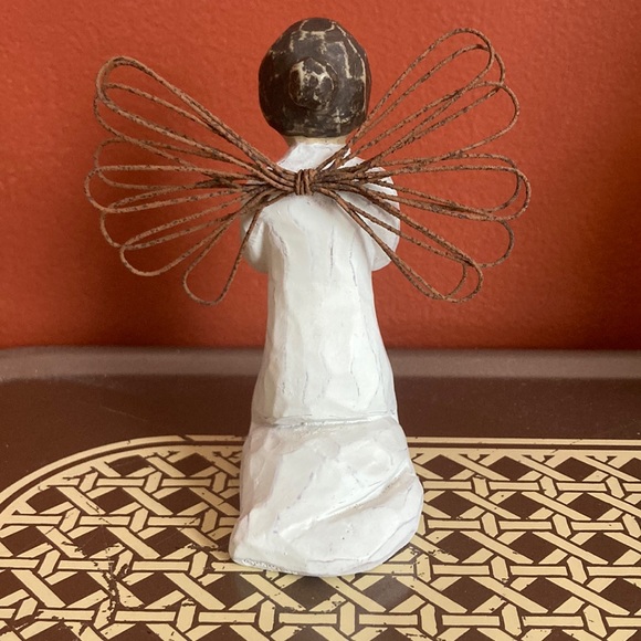 WILLOW TREE ANGEL OF PRAYER - Picture 4 of 5